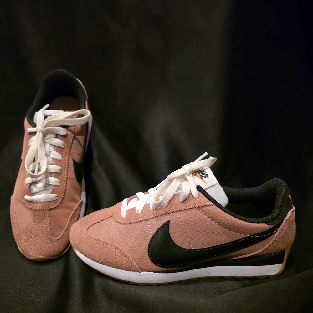 Nike Pacific Sneakers